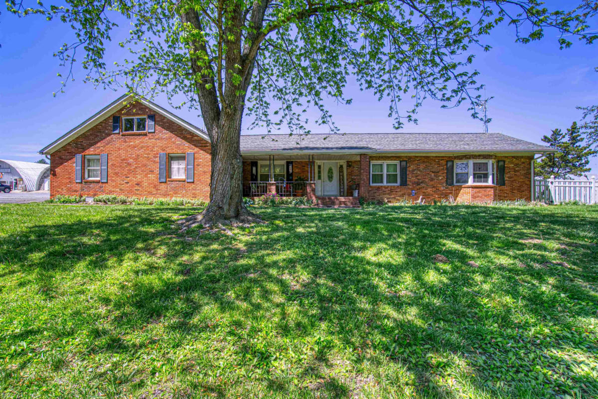 8052 STATE ROUTE 141 S, MORGANFIELD, KY 42437, photo 1 of 47